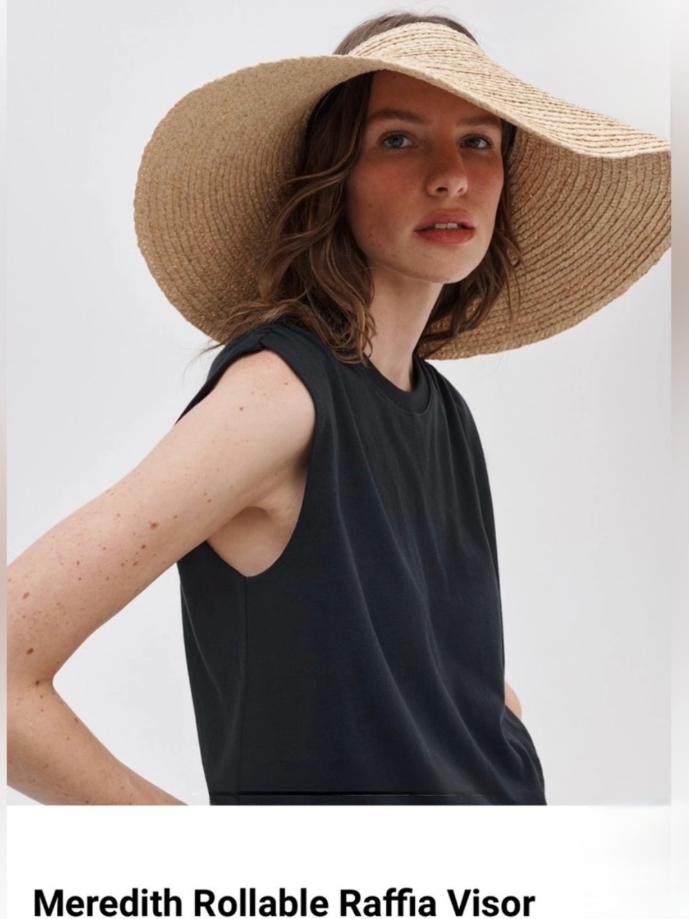 rag & bone Meredith Rollable Raffia Visor
$278 Color: Natural Straw one size new